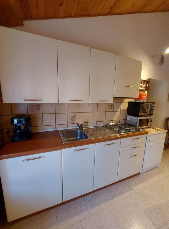 Casa Lorenzo - Nel Centro Storico Di Fiumalbo Apartman Kültér fotó