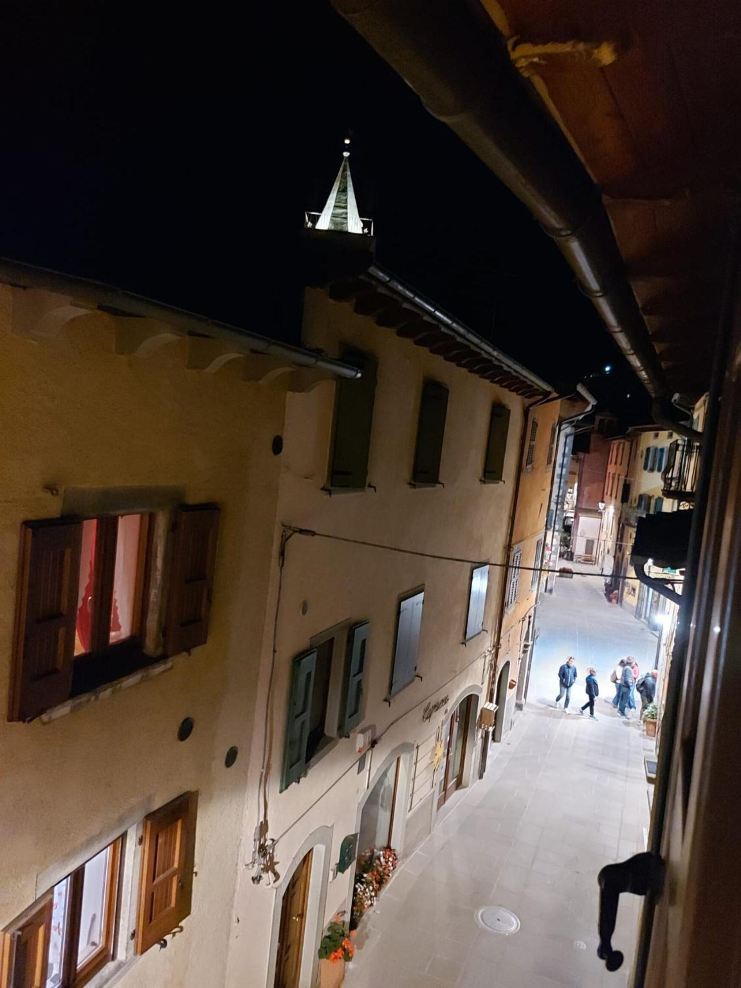 Casa Lorenzo - Nel Centro Storico Di Fiumalbo Apartman Kültér fotó